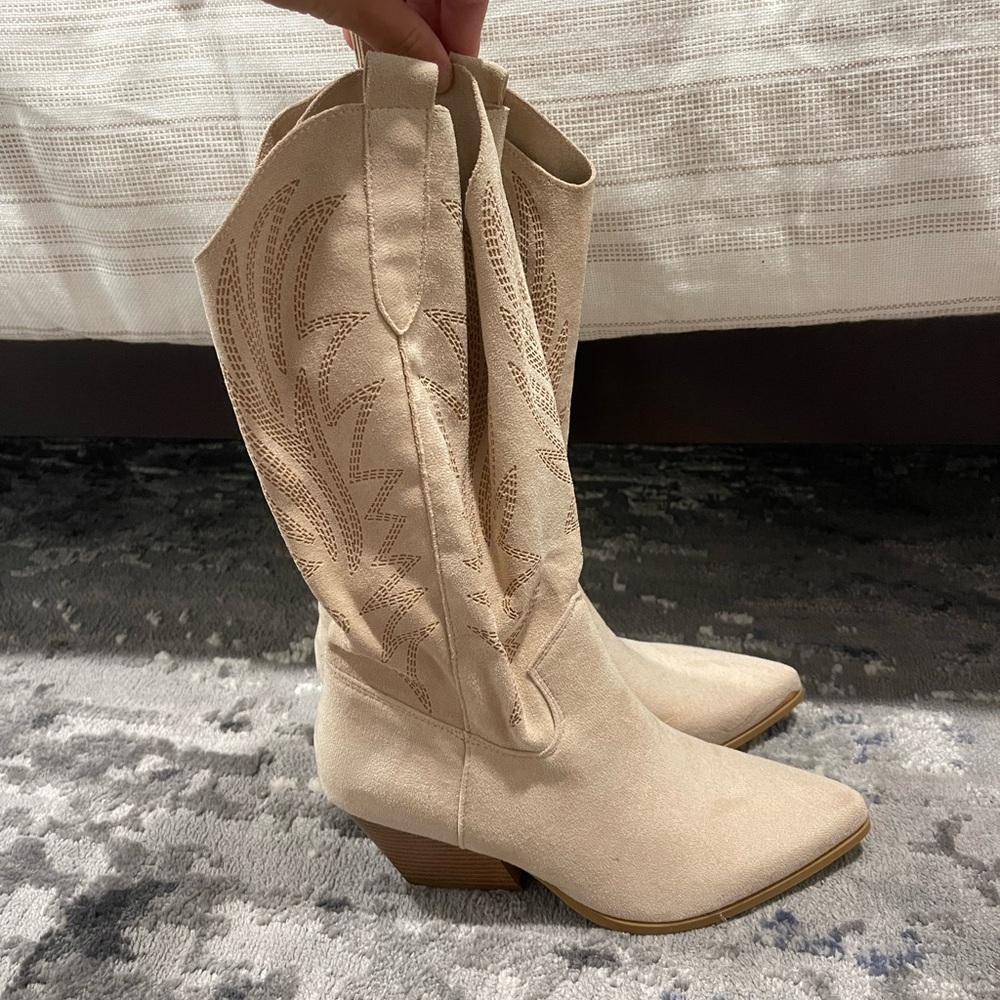 Brand new nasty gal cowboy boots